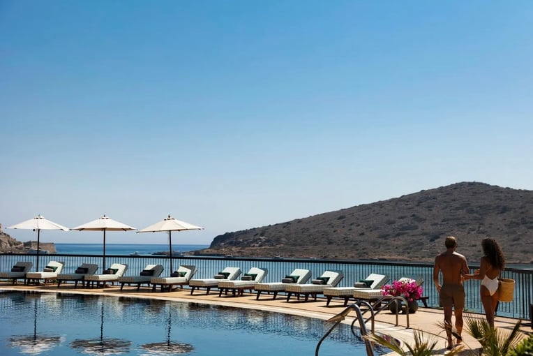 Domes of Elounda, Řecko – Kréta | Exclusive Tours Domes-Of-Elounda-Adults-Only-Pool_result