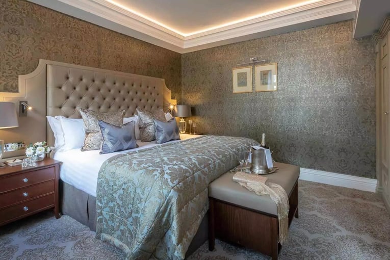 Dromoland Castle | Exclusive Tours op-queen-anne-court-bedroom-01-1