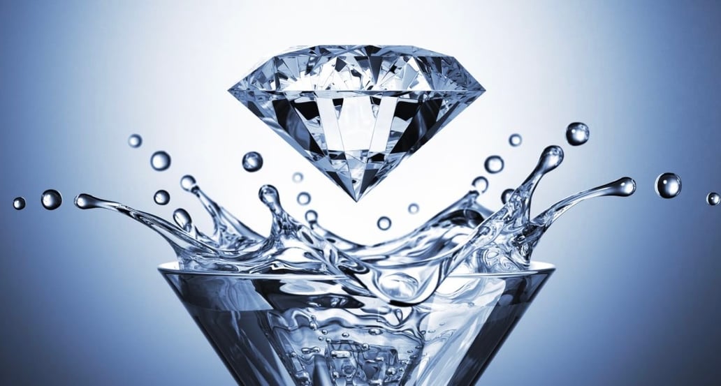 Dubaj diamant istock_000083991861_double