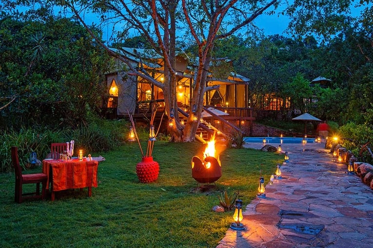 Elewana Serengeti Migration Camp Serengeti-Migration-Camp---dining---romantic-private-dinner-by-the-lounge
