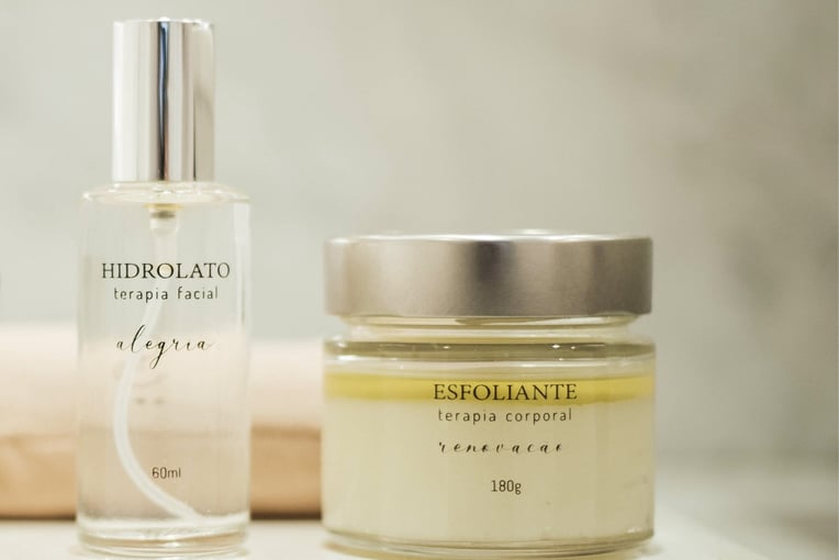 Emiliano São Paulo emiliano.com.br-santapele-spa-esfoliante-hidrolato