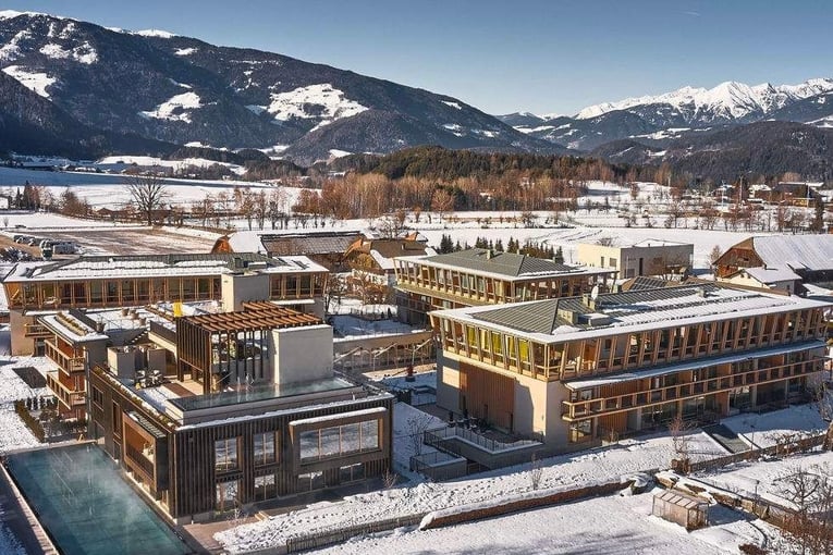 Falkensteiner Hotel Kronplatz 2201bb-falkensteiner-kronplatz-winter-drone-hotel-0510-1