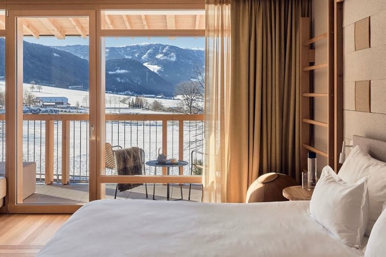 Falkensteiner Hotel Kronplatz 2201bb-falkensteiner-kronplatz-winter-room-188-1