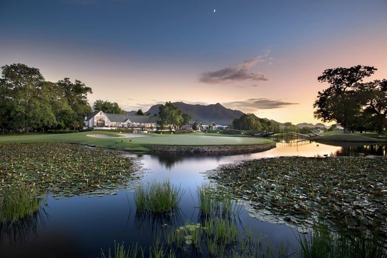 Fancourt Hotel, Jihoafrická republika – George | Exclusive Tours Exterior-view-from-Montagu-18-Nov-2015-scaled-d76156e6