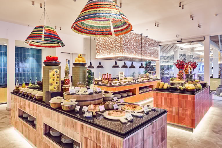 Finolhu luxury-resort-maldives-dining-restaurants-beachkitchen-breakfast-buffet