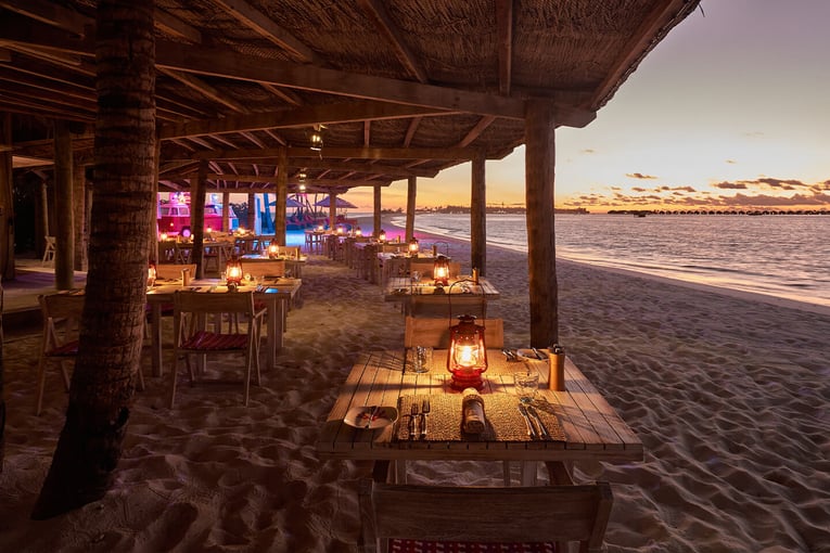 Finolhu luxury-resort-maldives-seaside-collection-finolhu-crab-shack-3