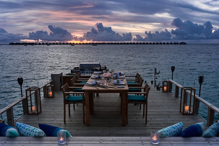 Finolhu luxury-resort-maldives-seaside-collection-finolhu-dining-platform-5-north