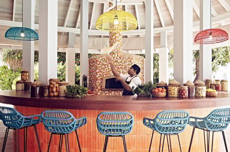 Finolhu luxury-resort-maldives-seaside-collection-finolhu-pizza-station