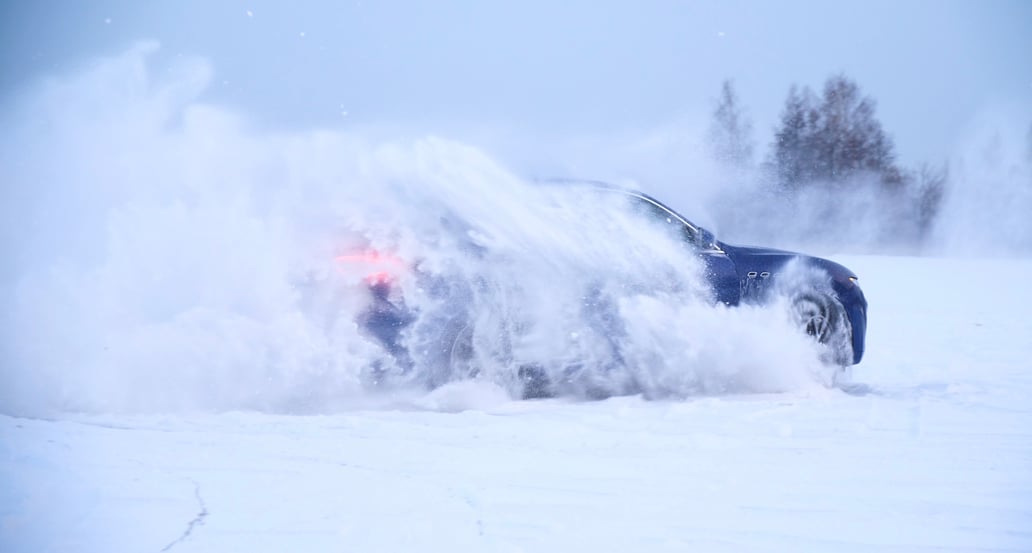 Finsko_Laponsko_Snow drifting_shutterstock_1034552812