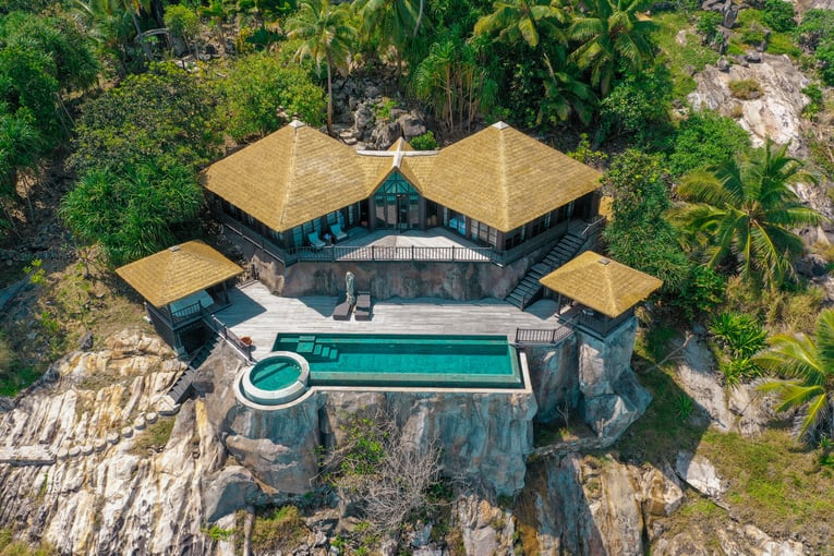 Fregate Private Island FIP_Private-Pool-Villa_Exterior-View_2