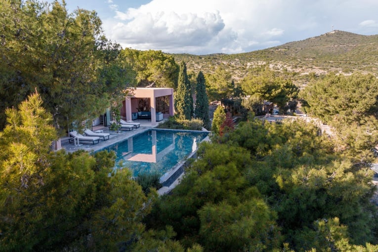 GRECOTEL Cape Sounio Grecotel Boutique Resort, Řecko – Athénská riviéra 108-RV-view-from-the-room-pine-hill-villa-temple-sea-view-with-private-pool_114096159