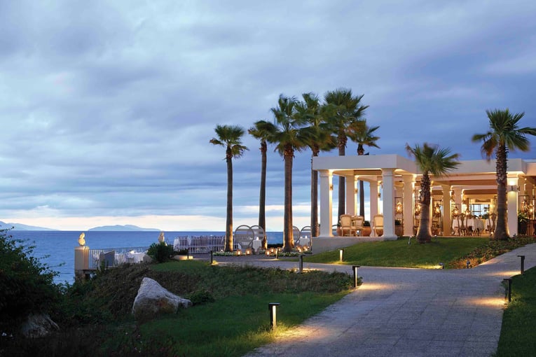 GRECOTEL Mandola Rosa 11-Cap-Voyage-in-the-afternoon-al-fresco-dining_72dpi