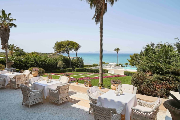 GRECOTEL Mandola Rosa 14-Breakfast-Salon-open-air_72dpi