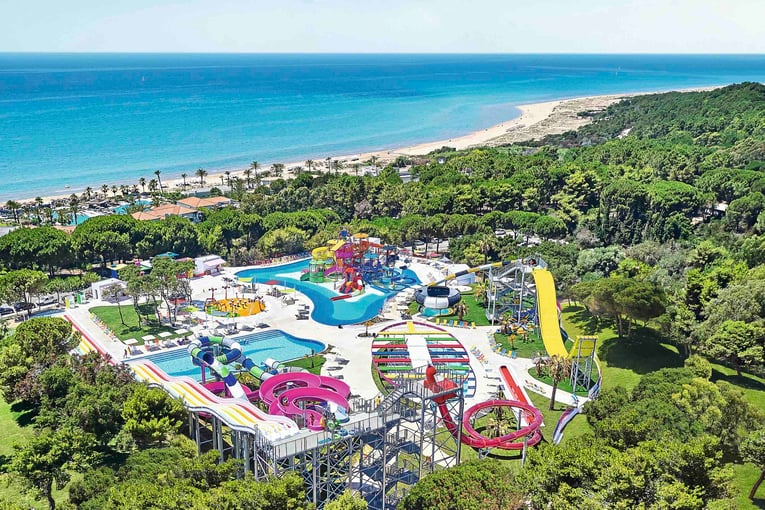 GRECOTEL Mandola Rosa 16-Aqua-Park-A-Mega-theme-park_72dpi