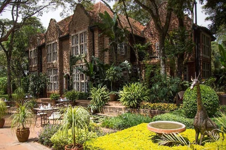 Giraffe Manor Hotel, Keňa – Nairobi | Exclusive Tours Giraffe-Manor-Garden-Manor