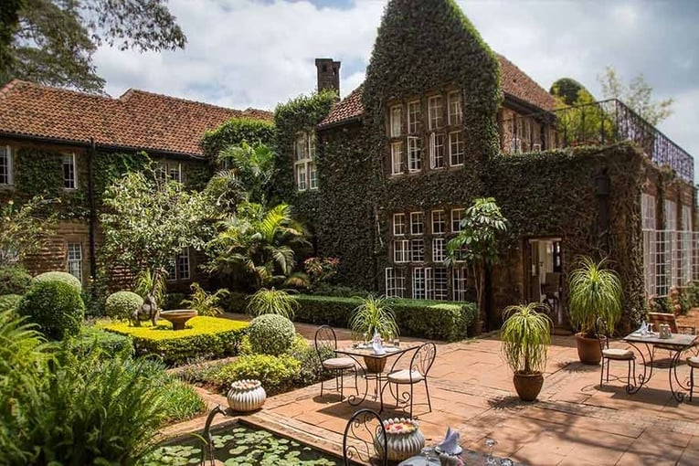 Giraffe Manor Hotel, Keňa – Nairobi | Exclusive Tours Giraffe-Manor-Main-Manor