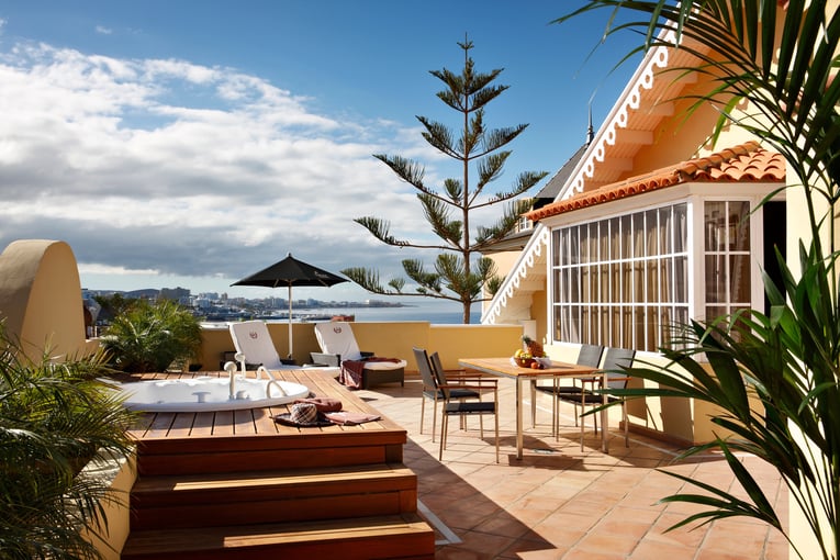 Gran Hotel Bahía del Duque hi2-14-bahia-del-duque-suite-terrace