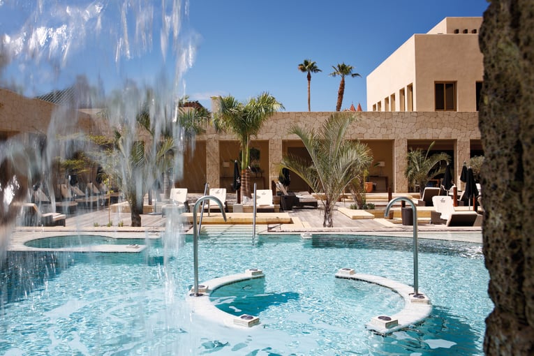 Gran Hotel Bahía del Duque hi5-5-vitality-pool