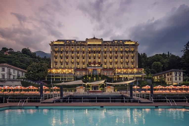 Grand Hotel Tremezzo 43-The-Palace-by-night