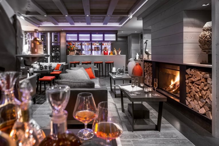 Grandes Alpes Private Hotel & Spa bellini-s-lounge-bar-3 2-1