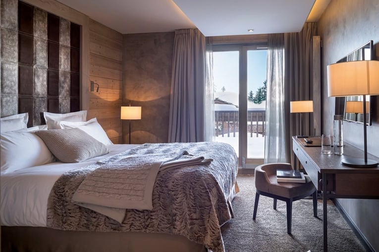 Grandes Alpes Private Hotel & Spa deluxe-room_7 2-1