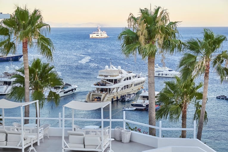 Grecotel Mykonos Blu 03-yachts-and-luxury-stays-in-grecotel-mykonos-blu-20374-1