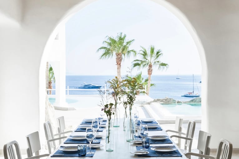 Grecotel Mykonos Blu 14-al-fresco-dining-in-l-archipel-restaurant-grecotel-mykonos-blu-20375-1