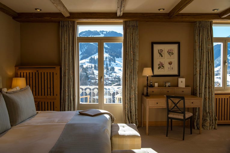 Gstaad Palace gstaad_palace-luxury-hotel-switzerland-deluxe_room_n-523_547691_300dpi_rgb