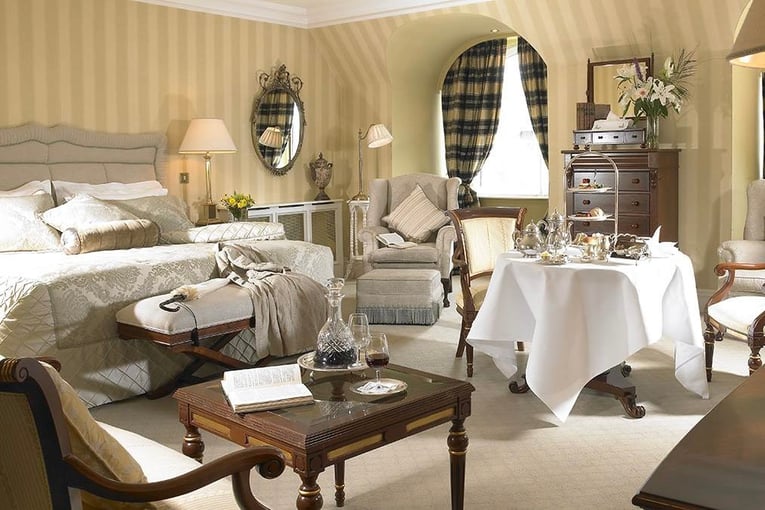 Hayfield Manor Hotel Deluxe-Bedroom-2