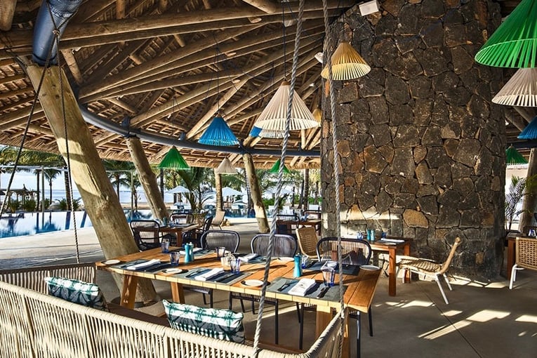 Heritage Le Telfair Golf & Wellness Resort cyan-restaurant-c-beach-club