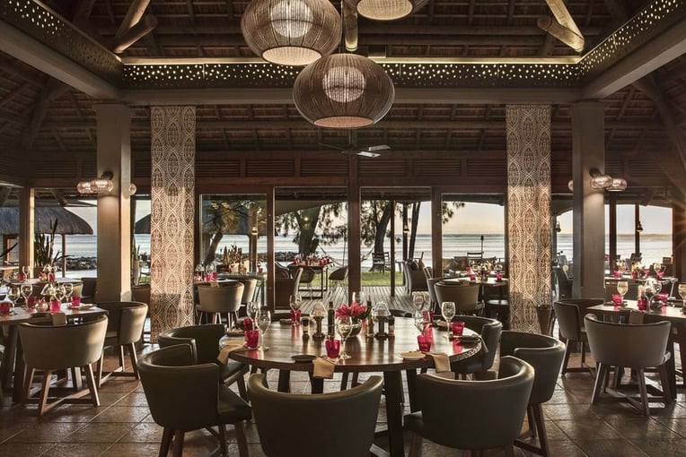 Heritage Le Telfair Golf & Wellness Resort savana-main-restaurant-at-heritage-awali