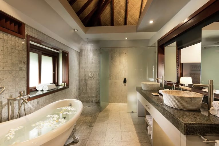 Hilton Moorea Lagoon Resort 45-premium-garden-pool-villa-bathroom-03