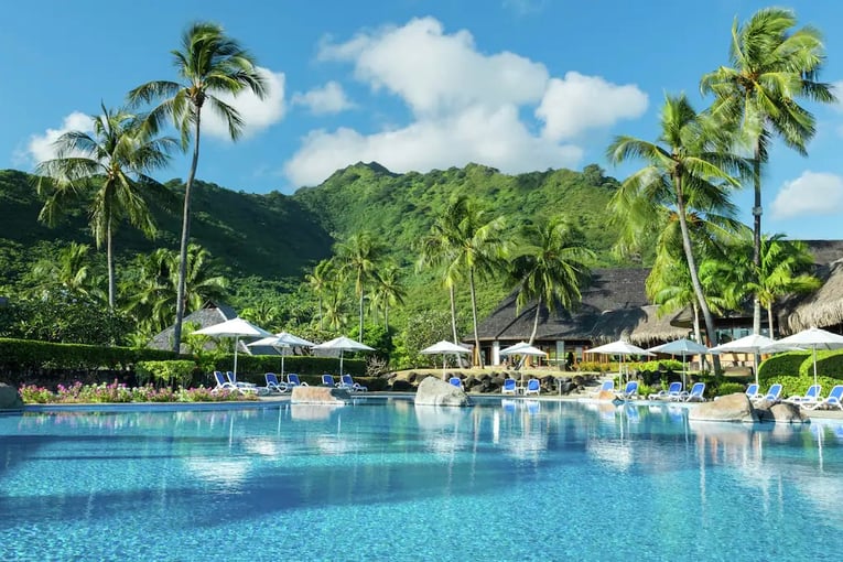 Hilton Moorea Lagoon Resort pool-01