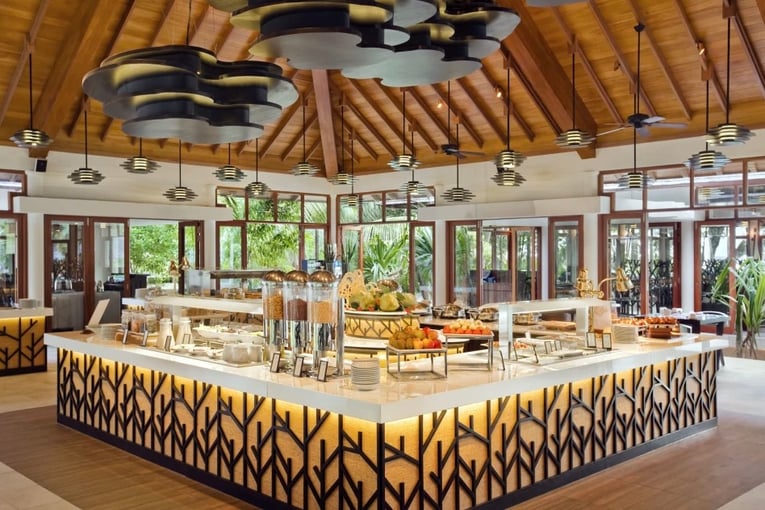 Hilton Seychelles Labriz SEZLBHI_Cafe_Dauban2
