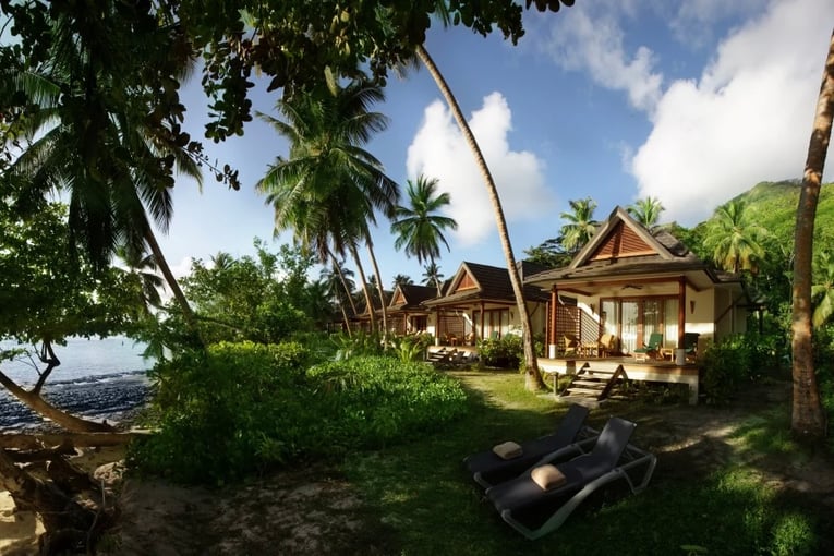 Hilton Seychelles Labriz SEZLBHI_beachfront_villa1