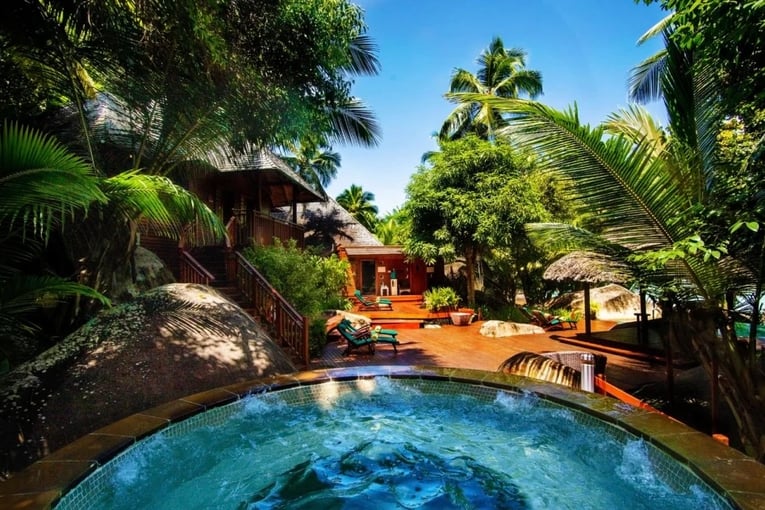 Hilton Seychelles Labriz spa jacuzzi