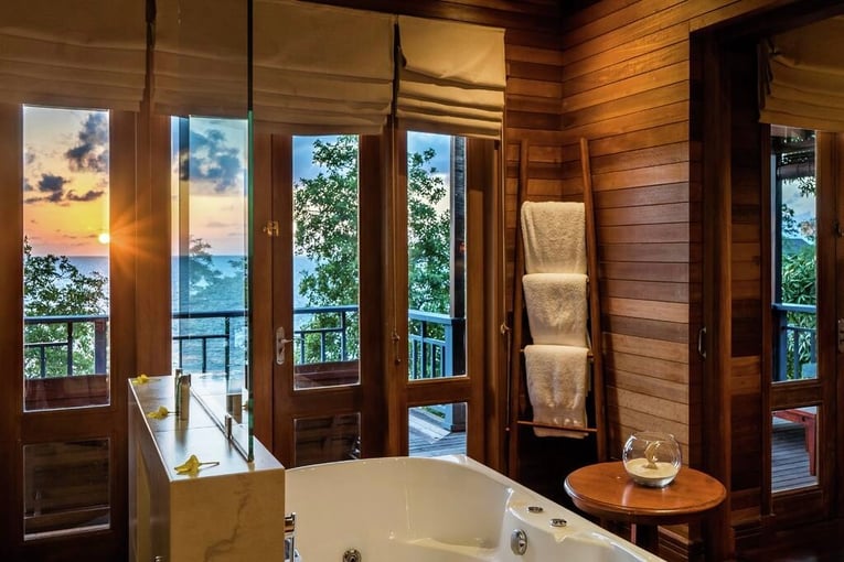 Hilton Seychelles Northolme Resort & Spa king-sunset-villa-lowres3 2