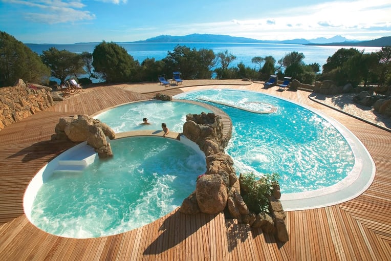 Hotel Capo dOrso Thalasso & SPA 01_Orso_piscina_thalasso