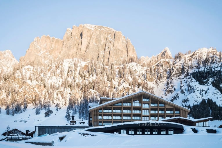 Hotel Cappella – Relais & Châteaux, Itálie – Alta Badia | Exclusive Tours csm_hotel-cappella-colfosco-0003_a36f318e91