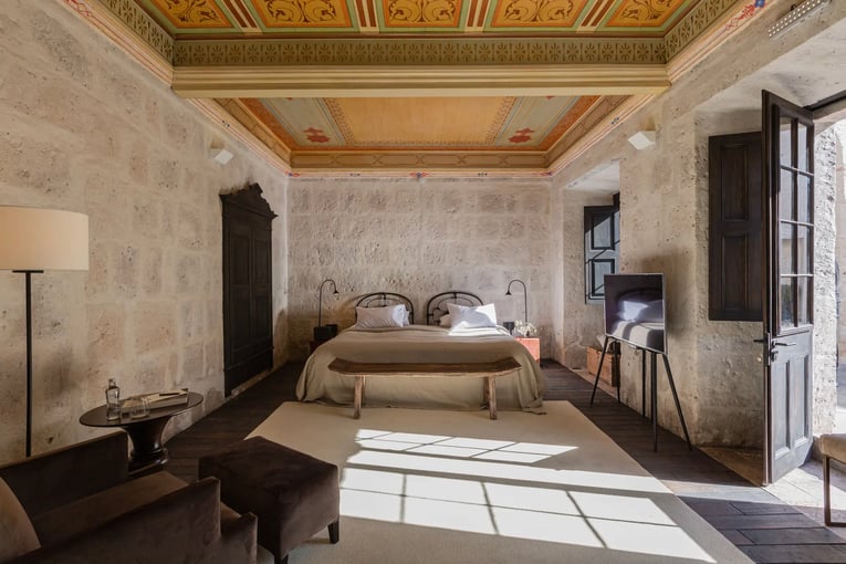 Hotel Cirqa     -Apr-17-2024-11-21-27-7436-AM