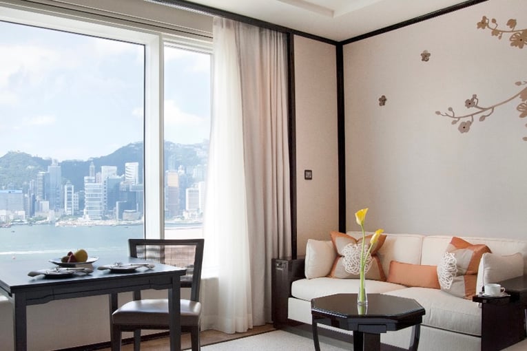 Hotel Peninsula Hong Kong Grand Deluxe Harbor View Room