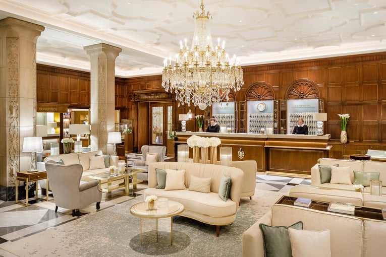 Hotel Vier Jahreszeiten - Lobby - © Guido Leifhelm