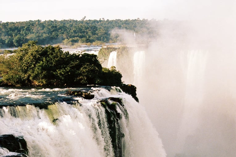 Hotel das Cataratas, A Belmond Hotel cat-lei-activity-iguassu-falls07