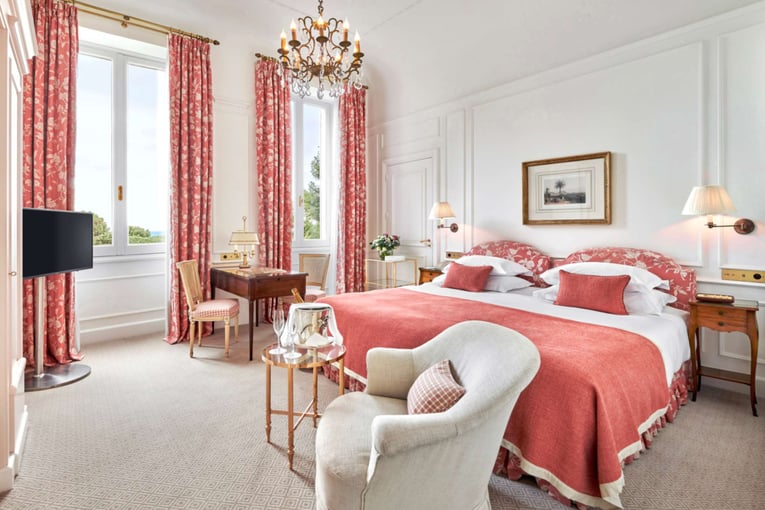 Hotel du Cap-Eden-Roc hotel-du-cap-eden-roc-classic-room2