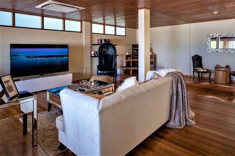 Huvafen Fushi Maldives Huvafen-Fushi-Cube-Ground-Floor-Living-Area-1