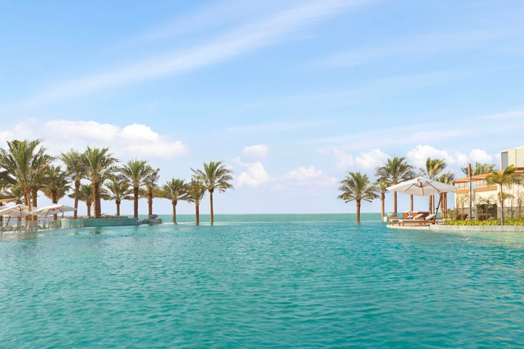 InterContinental Ras Al Khaimah Mina Al Arab Resort & Spa, SAE – Ras Al Khaimah | Exclusive Tours 04 Resort Main Pool