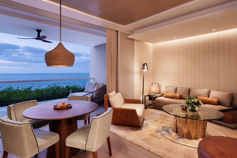 InterContinental Ras Al Khaimah Mina Al Arab Resort & Spa, SAE – Ras Al Khaimah | Exclusive Tours 07 Seafront Villa Living Room