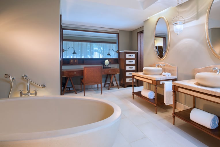 JW Marriott Mauritius Resort jw-mrujw-junior-suite-bathroom-24646_Classic-Hor