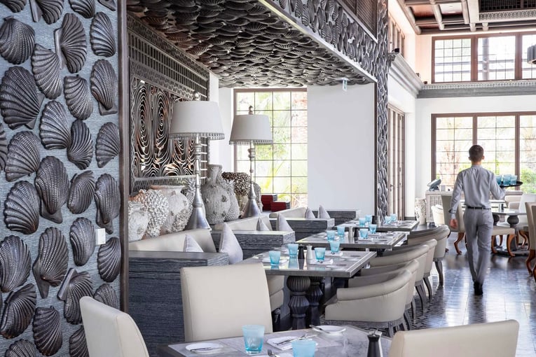 Jumeirah Al Naseem jumeirah-al-naseem-rockfish-interior_6-4