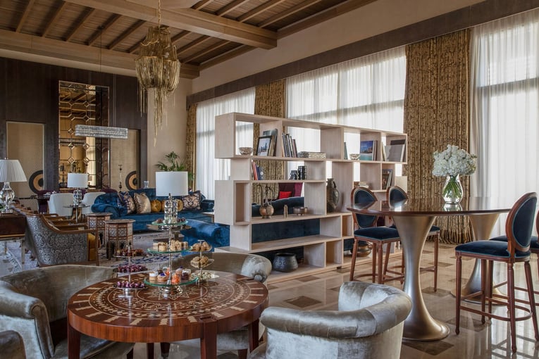 Jumeirah Al Naseem jumeirah-al-naseem-royal-suite-living-room6-4_landscape